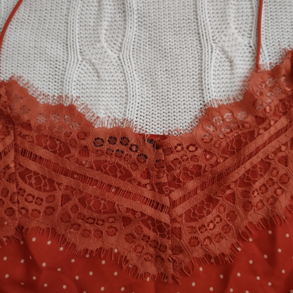 Maverick Polka-Dotted Tank Top with Lace Detail and Spaghetti Straps Sz. L - Picture 2 of 4